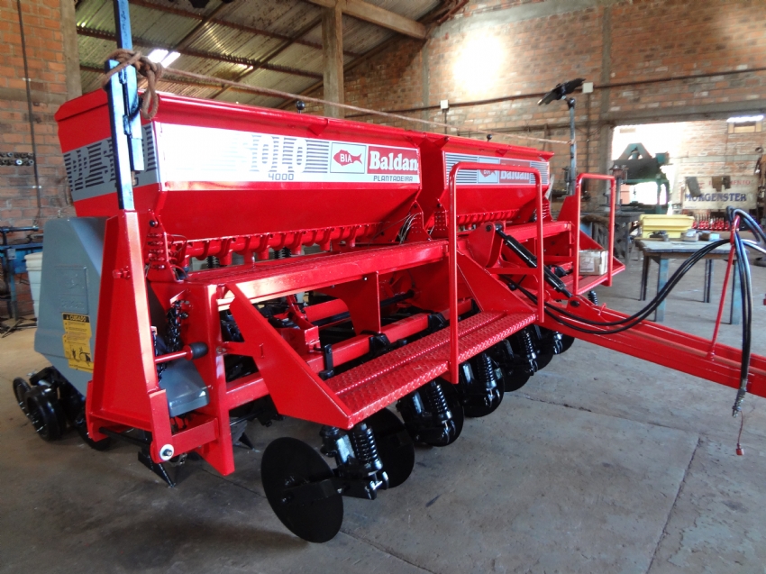 Máquina agrícola Morgenstern